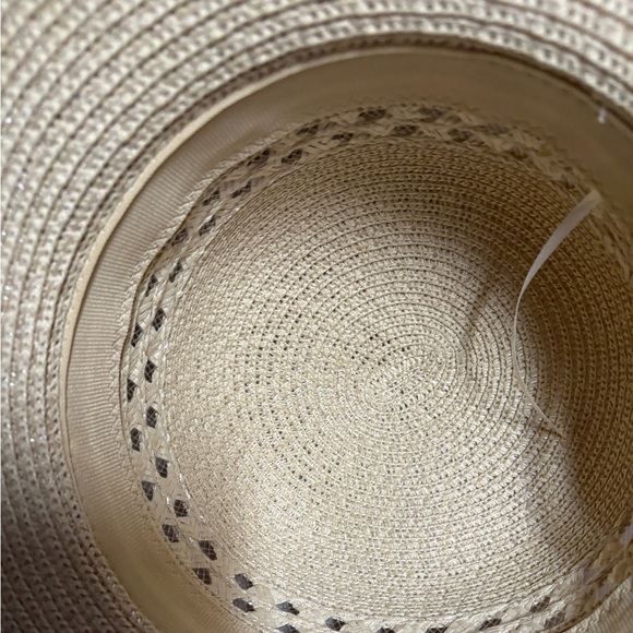Elegant Tan and Cream Wide-Brimmed Hat with Floral Accent - Picture 5 of 7